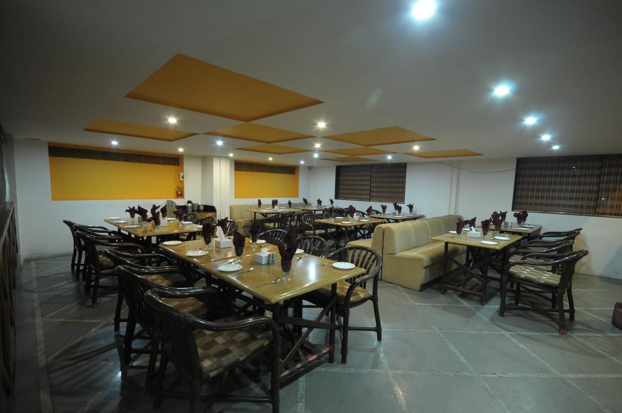 Hotel Grape City Nashik Luaran gambar