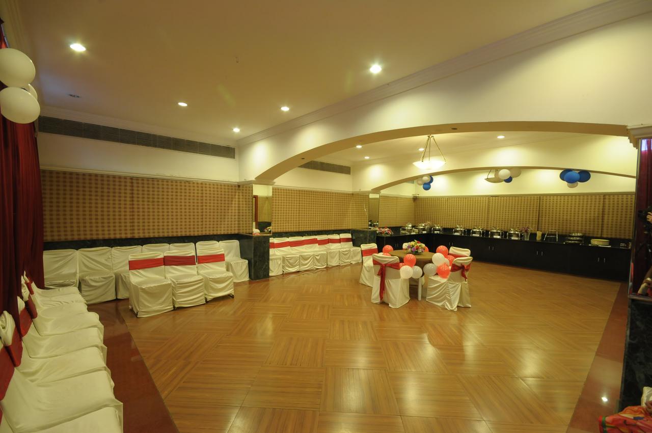 Hotel Grape City Nashik Luaran gambar