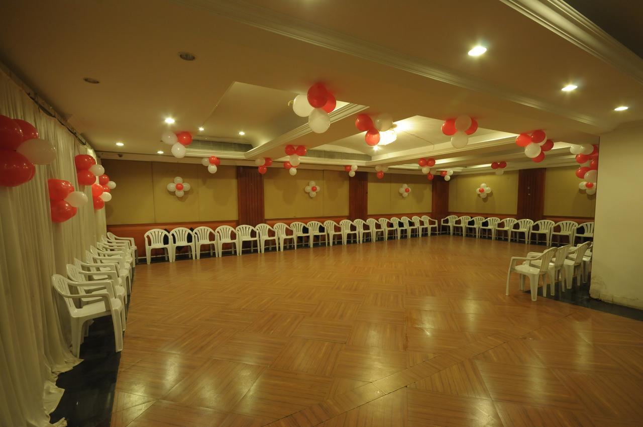 Hotel Grape City Nashik Luaran gambar
